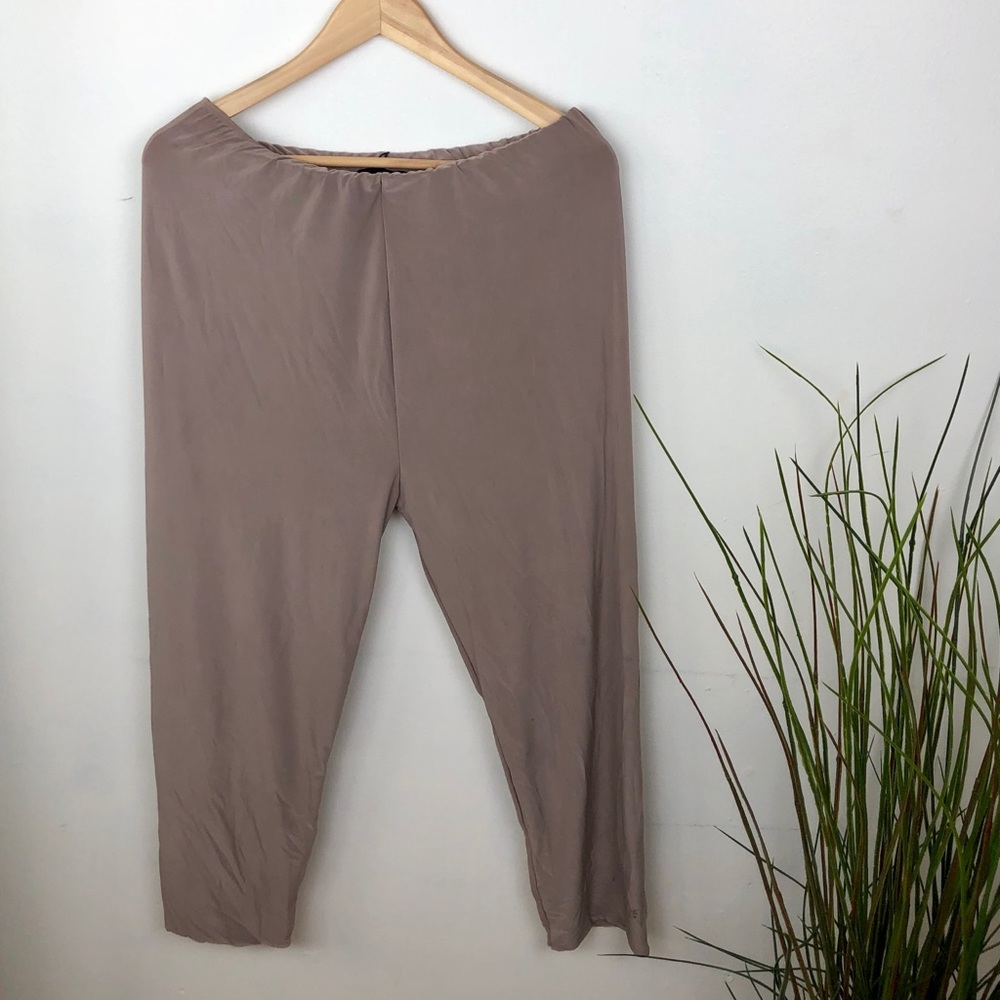 Pretty Little Things: Ankle Pants